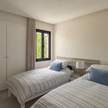 Apartment Marina View Porto Cari 24 *