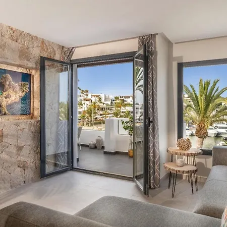 Marina View Porto Cari 24 Апартаменты Сантаньи